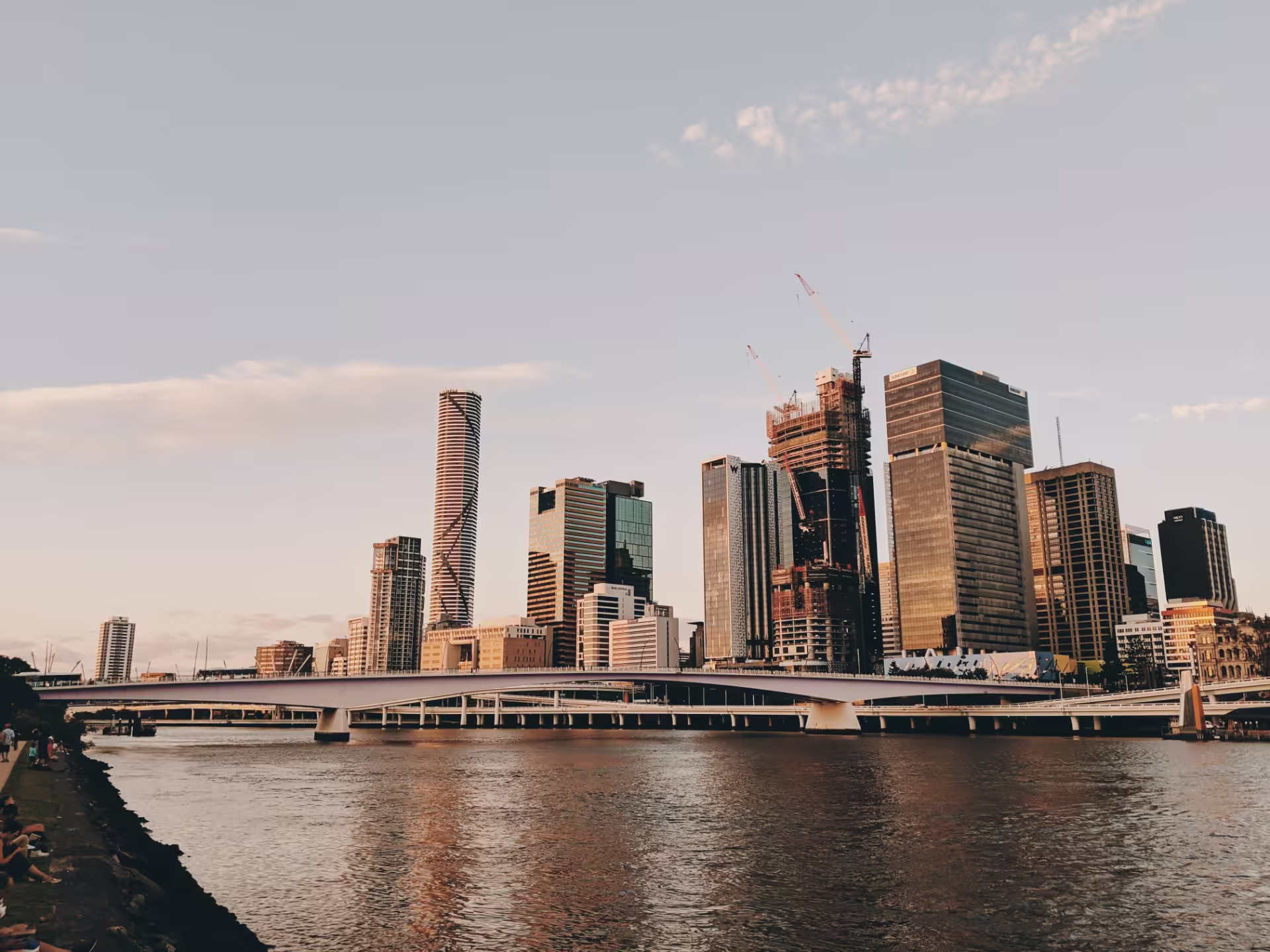 Brisbane river city at dusk